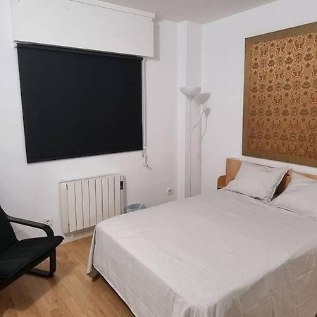 Habitacion Privada En El Centro De Madrid Esterno foto
