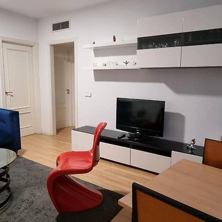 Habitacion Privada En El Centro De Madrid Esterno foto
