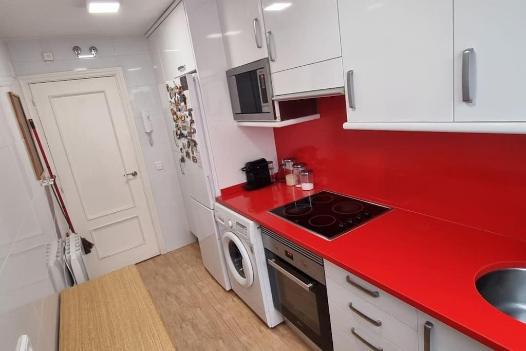 Habitacion Privada En El Centro De Madrid Esterno foto