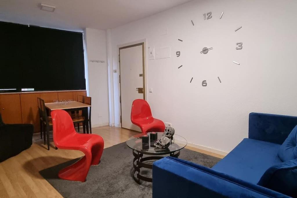 Habitacion Privada En El Centro De Madrid Esterno foto