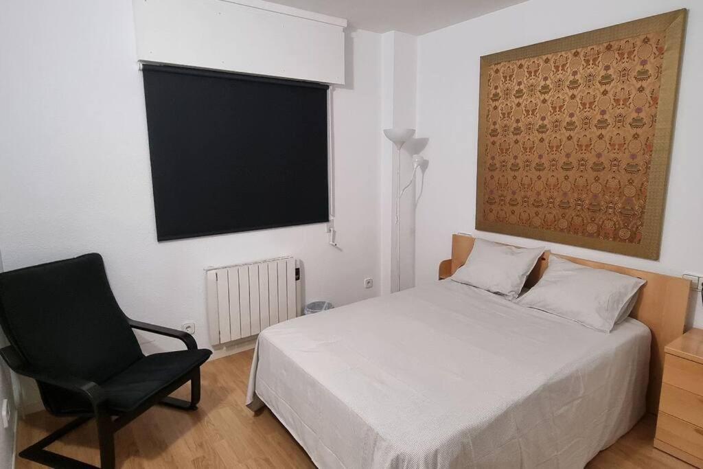 Habitacion Privada En El Centro De Madrid Esterno foto